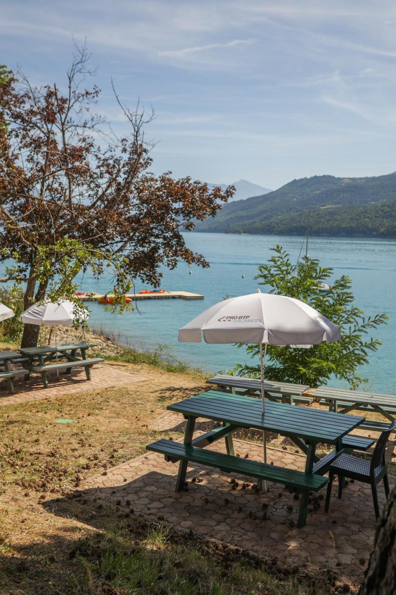 Village Club Les Hyvans Chorges Exterior photo
