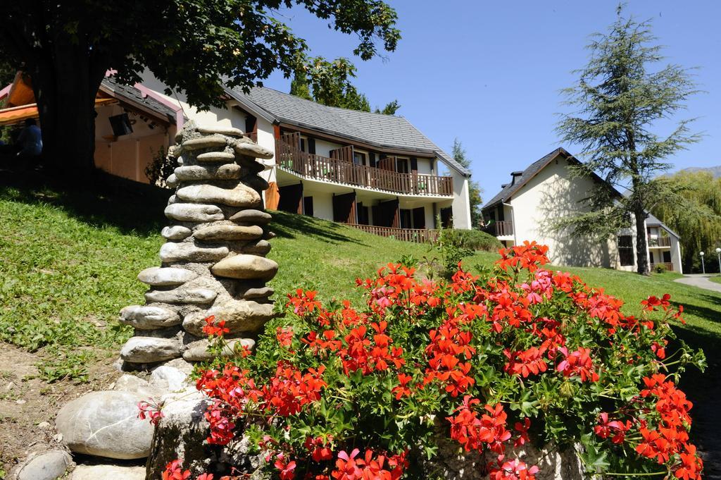 Village Club Les Hyvans Chorges Exterior photo